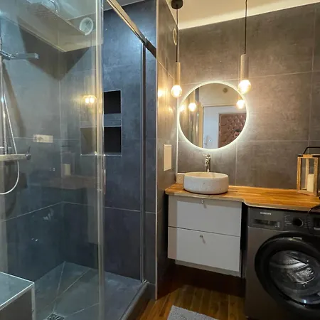 Apartment Magnifique 3 Pieces De 55m2 Au Calme Avec Balcon *